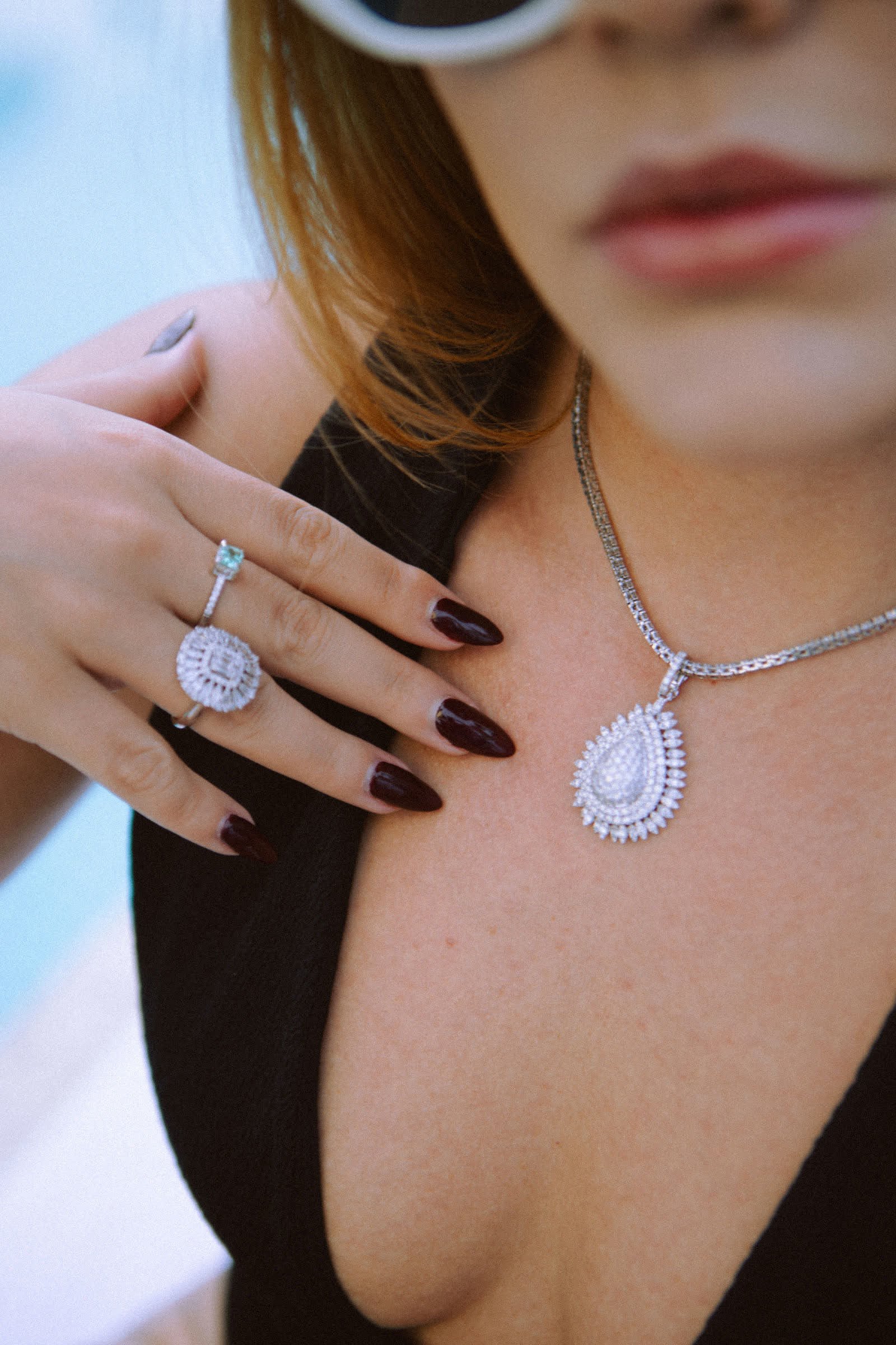Corah Joias pieces, photographed close and worn